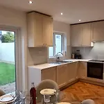 Fresh Stylish 3bdr With Garden Near Holiday home