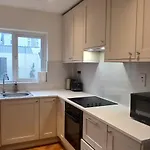Ferienhaus Fresh Stylish 3bdr With Garden Near *