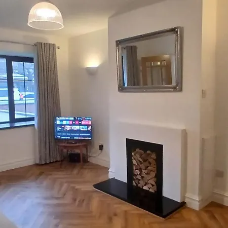 Fresh Stylish 3bdr With Garden Near *