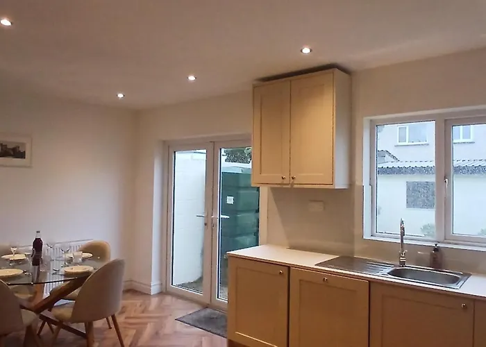 Fresh Stylish 3bdr With Garden Near Vakantiehuis *