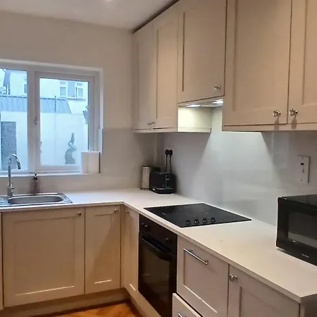 Nyaraló Fresh Stylish 3bdr With Garden Near *